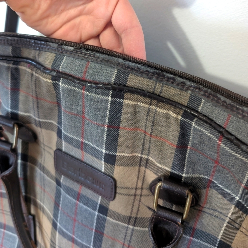 Barbour Vintage Overnight Weekender Zipper Duffle Bag in Dress Tartan - Picture 14 of 14